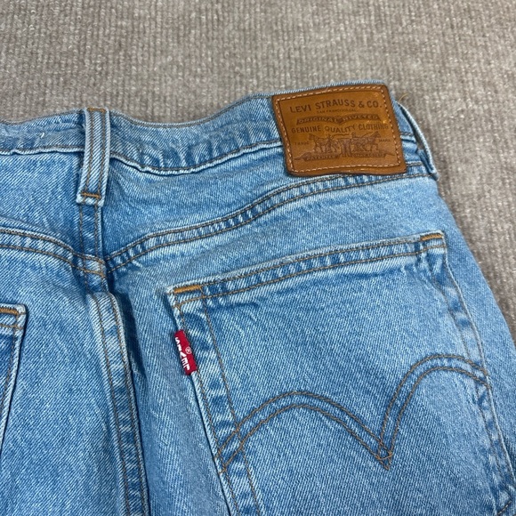 Levi’s Premium Wedgie Fit High Rise Straight Leg Jeans Distressed Women’s 28 - Picture 6 of 6